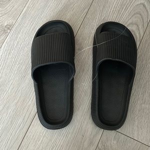 CLOUD SLIDES - BRAND NEW